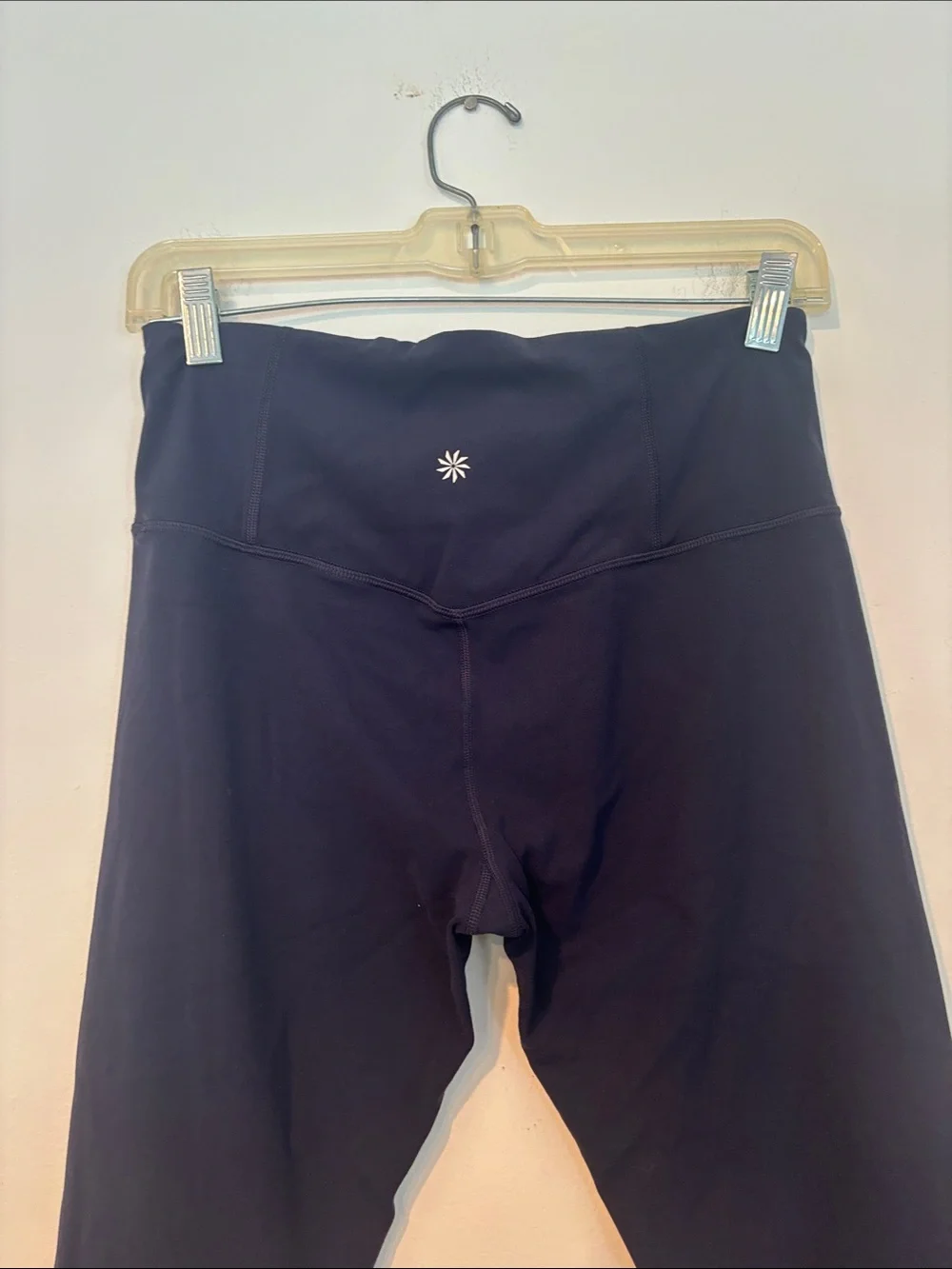 Athleta Women’s Navy Blue Ultra High Rise Elation Capri Legging in Petite Medium
